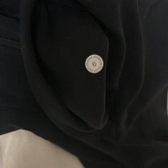 EUC Lululemon Align Wide Leg High-Rise Pant 31" -  Size 6 Black - Picture 5 of 7